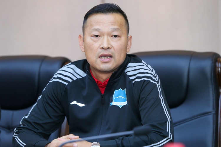 武汉女足主帅：球队之后全力备战全运会 女足冠军杯目标进入四强