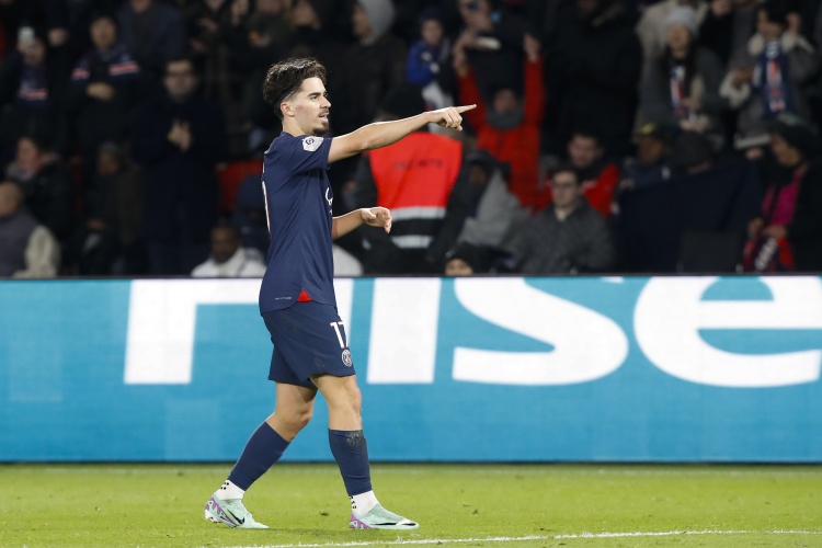 官方：巴黎大名单不变，阿什拉夫、维蒂尼亚等人不出席金球奖典礼